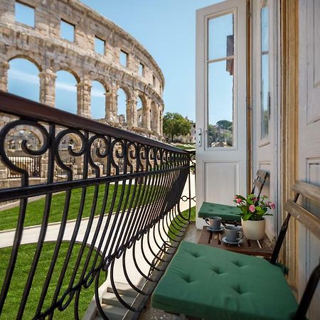 Amphitheatre Premium Apartment With Seaview Póla Kültér fotó
